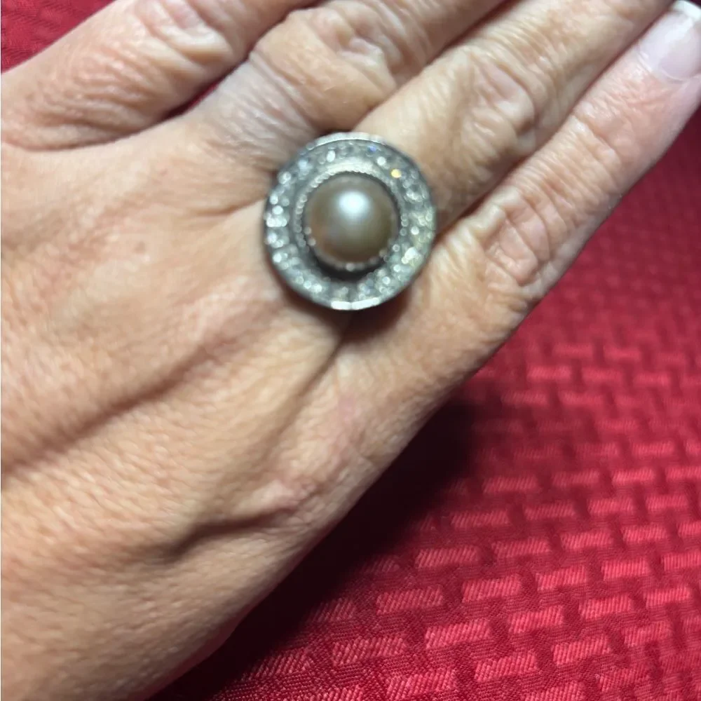 New! Paparazzi Jewelry Adjustable Ring New without Tags